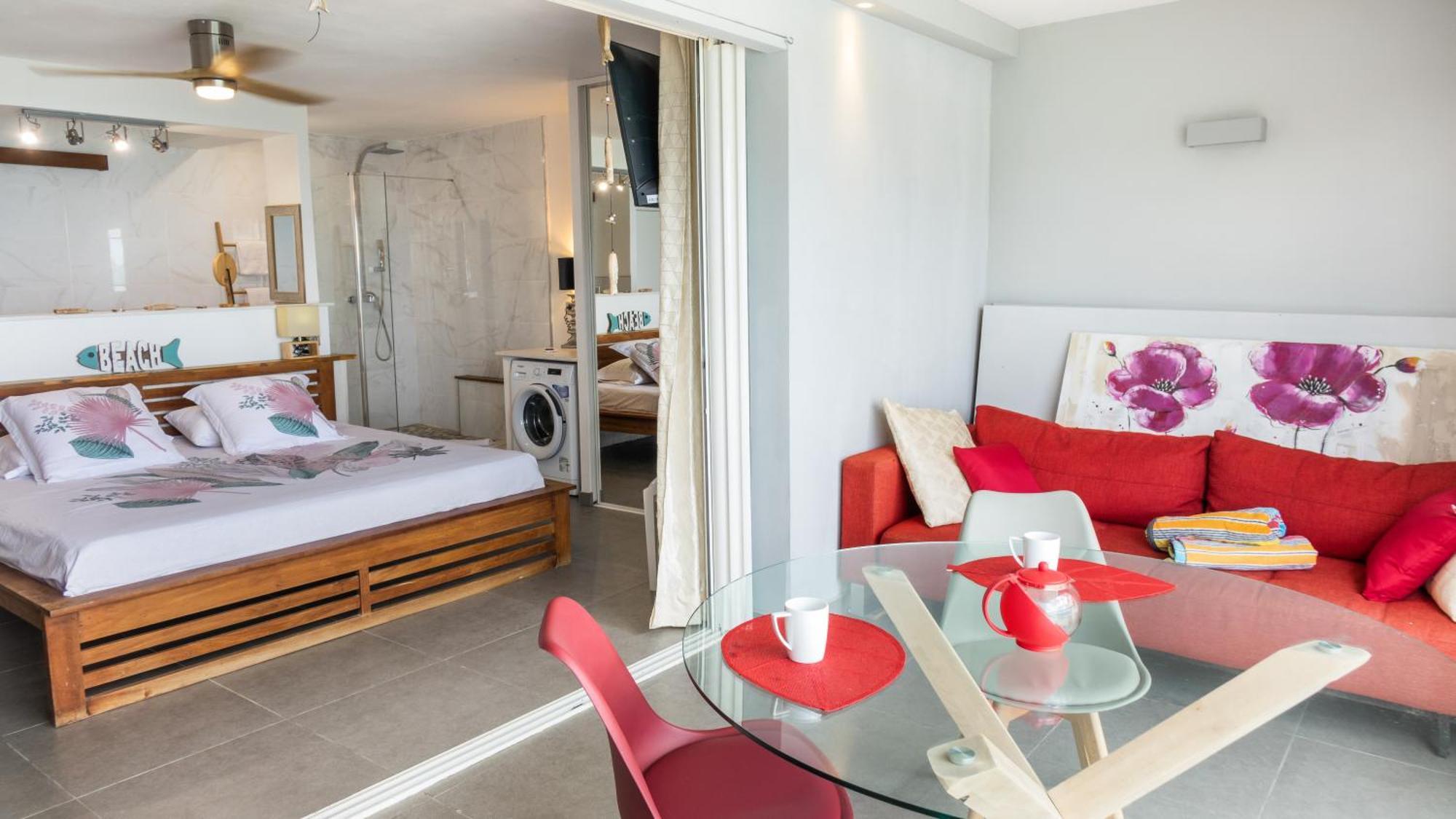 Official Page "Residence Bleu Marine" - Sea View Apartments & Studios - Saint-Martin French Side Grand Case Room photo