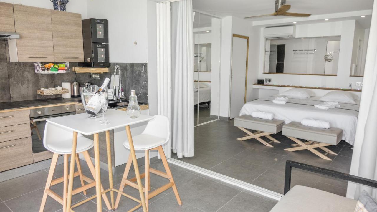 Official Page "Residence Bleu Marine" - Sea View Apartments & Studios - Saint-Martin French Side Grand Case Exterior photo